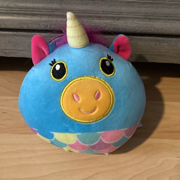 BRAND NEW STUFF ANIMAL! NWT! SMOKE FREE HOME! - Picture 2 of 3